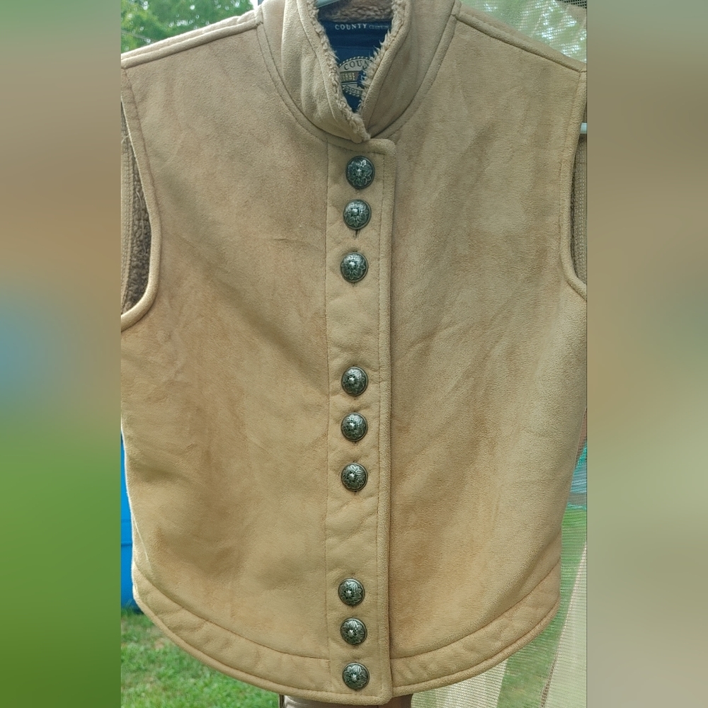 Country. Cheyenne collection Faux Suede  vest size small